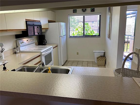 5th image of 5620 Ashton Lake Dr #5620