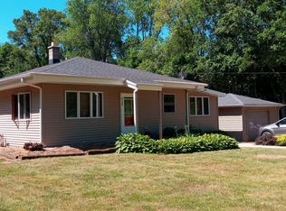 5109 Bailey Rd, Delavan, WI 53115