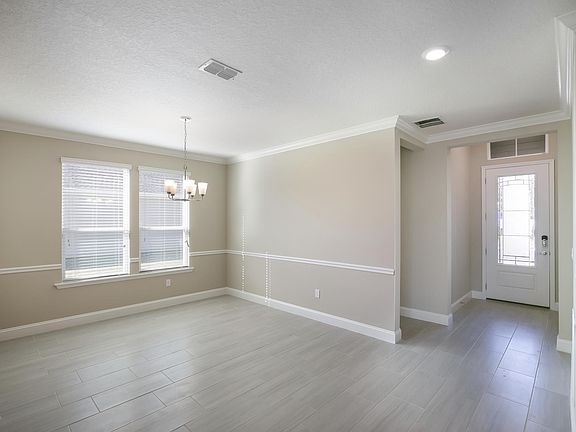 4th image of 277 Dosel Ln
