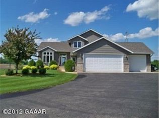 815 Latoka View Ct SW, Alexandria, MN 56308