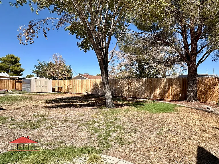 224 Larkspur St — Photo 33