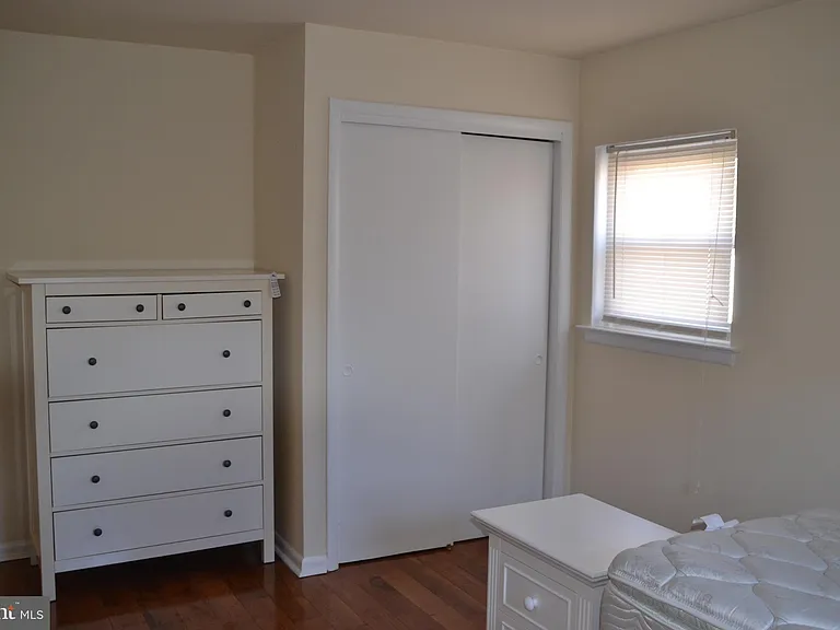 246 Ardmore Ave — Photo 18