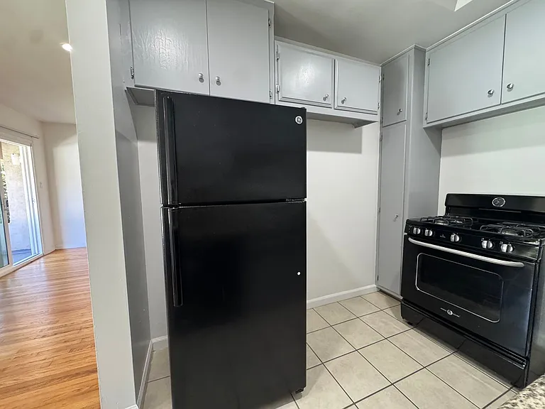 3345 Mentone Ave — Photo 14