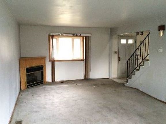 4th image of 4960 Alhambra Ct