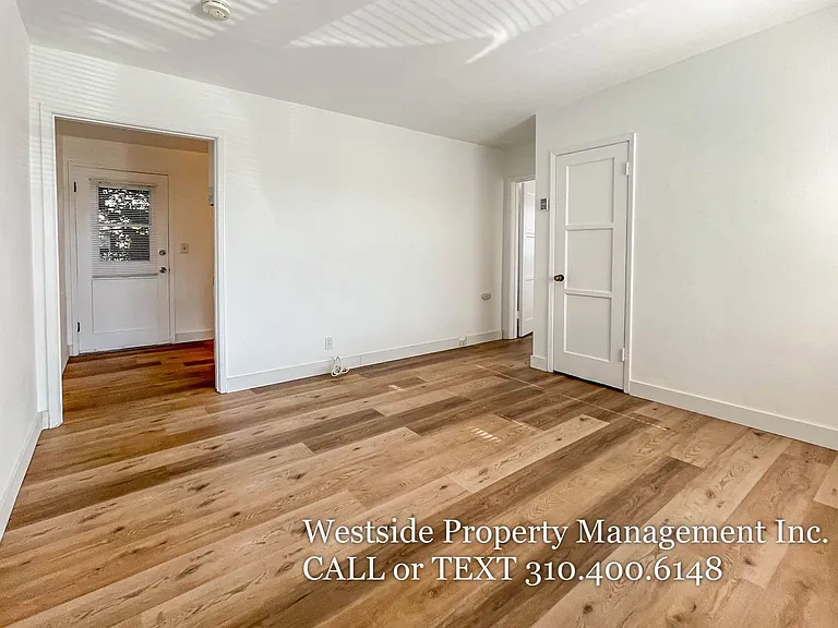 1423 Harvard St #C — Photo 2