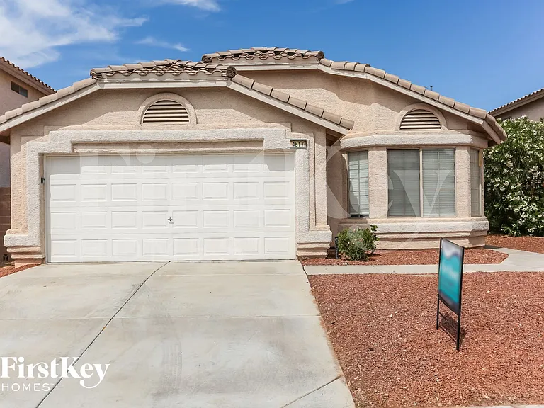 4517 Possum Berry Ln — Photo 1
