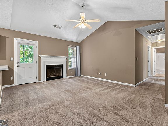 4th image of 10 Ratliff Dr