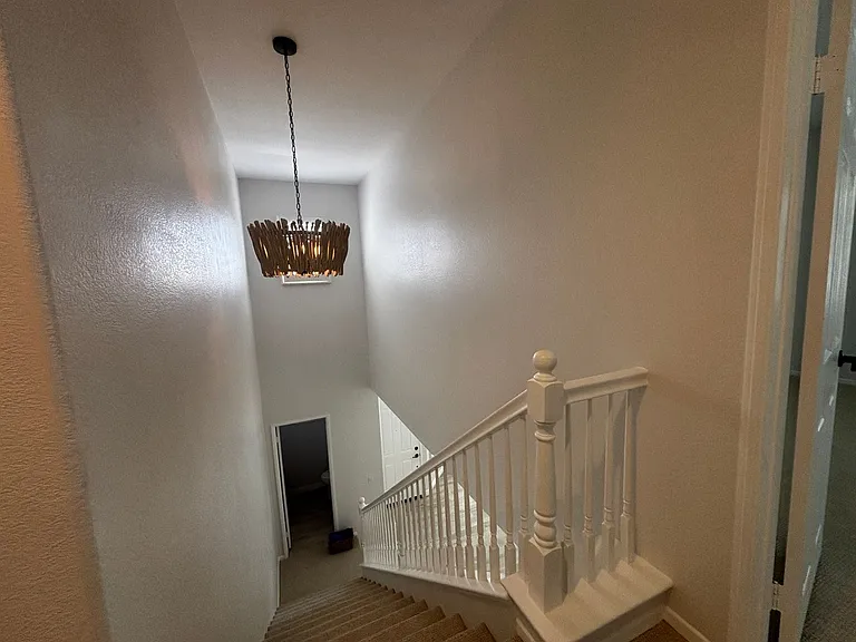 634 Compass Ct — Photo 12