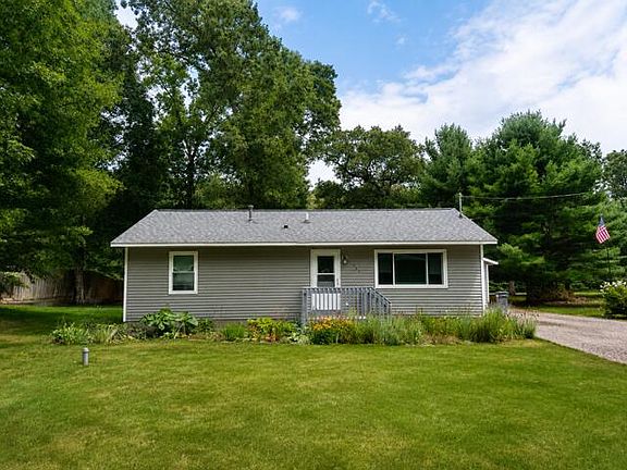 2nd image of 553 W Garfield Rd