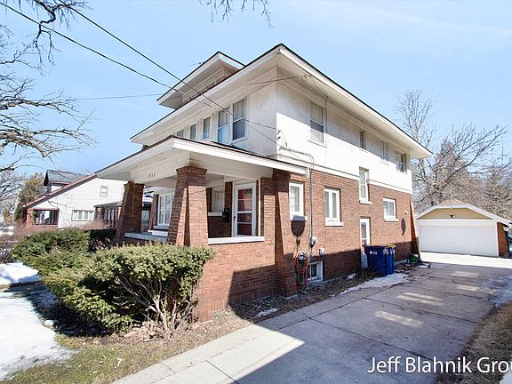 3rd image of 1932 Madison Ave SE
