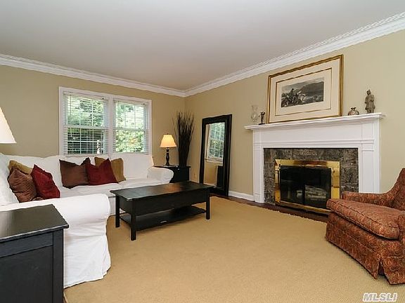 3rd image of 10 Merillon Ave