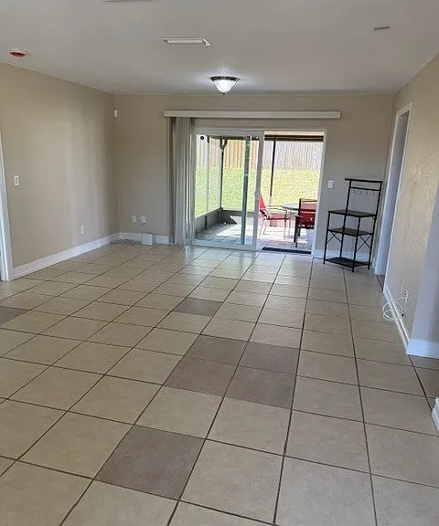12296 Mayberry Rd — Photo 2