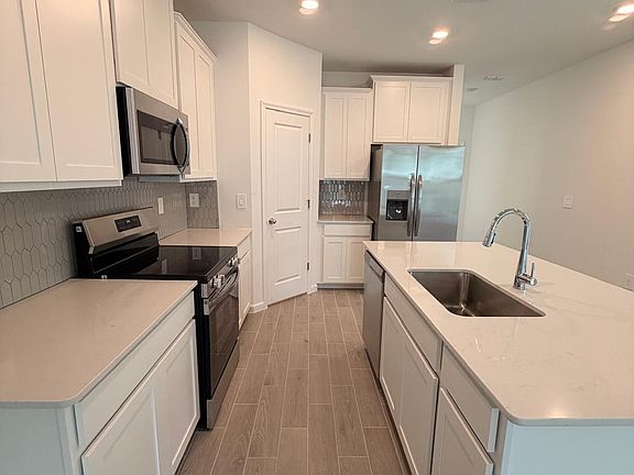 3rd image of 8788 SW 67th Cir