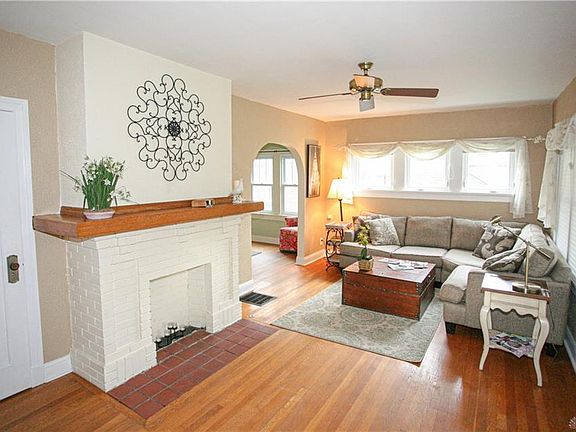 2nd image of 229 Orchard Dr