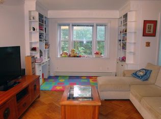 87 W 38th St, Bayonne, NJ 07002