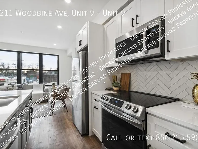 6211 Woodbine Ave #9 — Photo 13