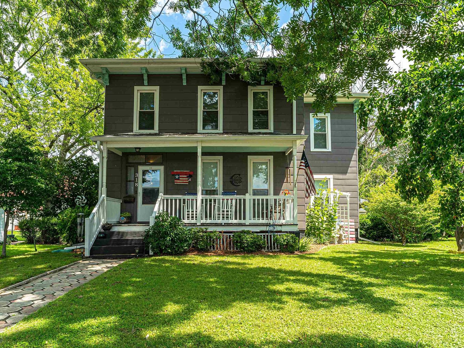 318 Pekin St, Lincoln, IL 62656 Zillow