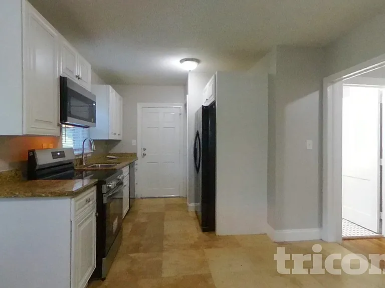 3115 Shenandoah Ave — Photo 5