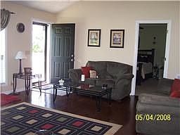 2nd image of 206 Laura Dr