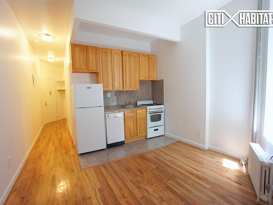 2nd image of 368 W 127th St APT 4