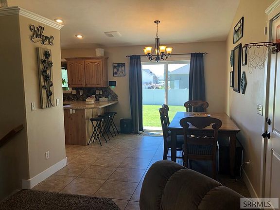 3rd image of 3009 N Azure Dr