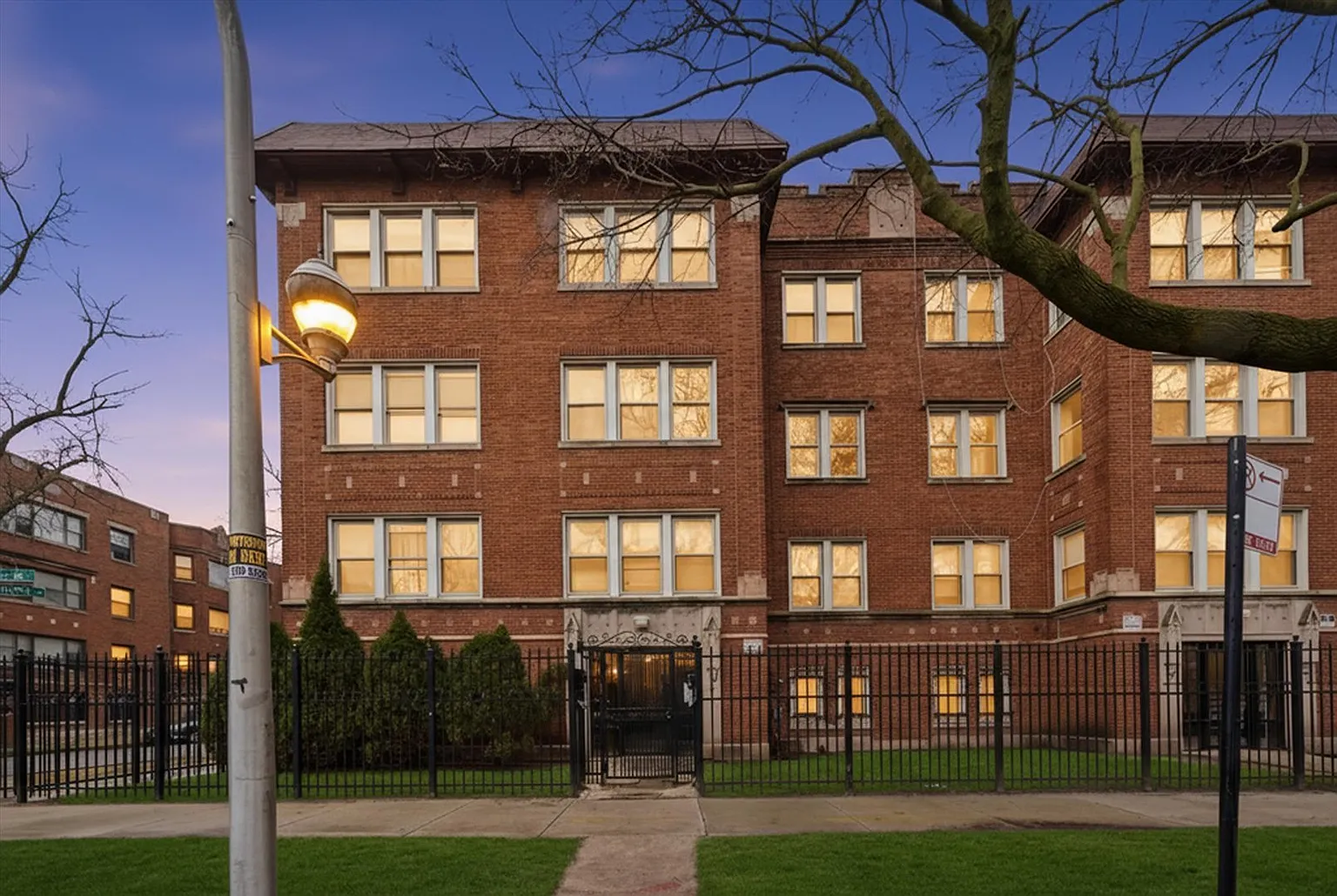 7601 S Essex Ave #2 photo 1