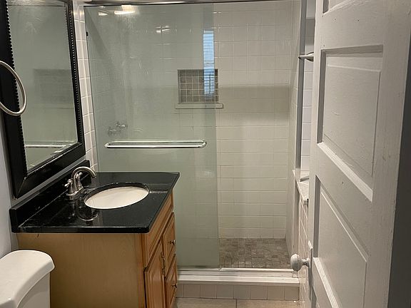 3rd image of 3337 S Lituanica Ave #Ch1