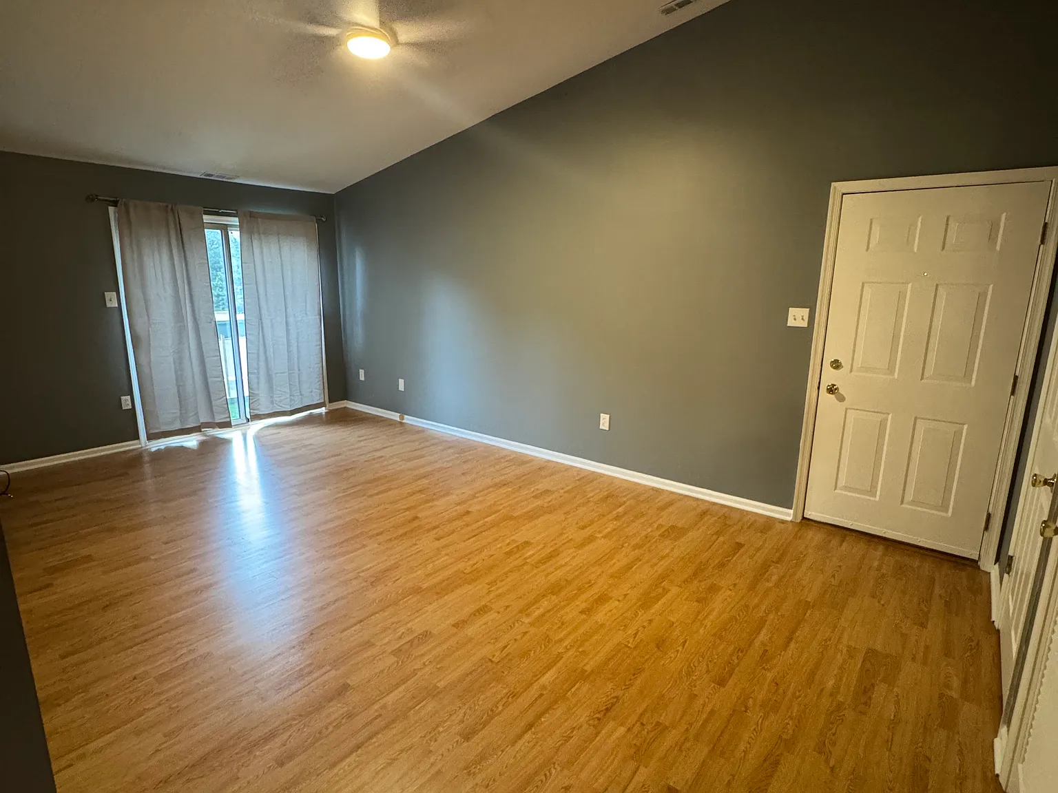 1 bed, 800 sqft, $1,750 — Photo 4