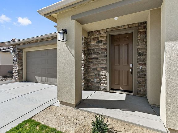 3rd image of 2264 Great Bluffs Ln