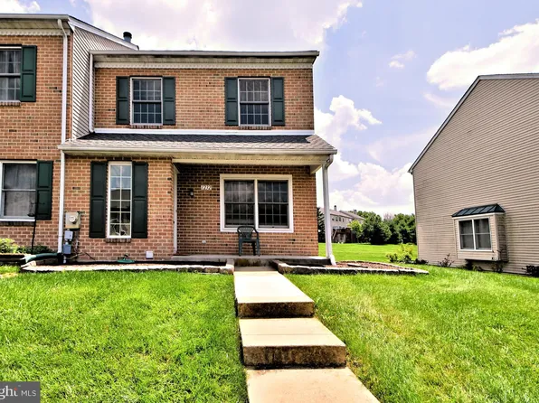 1232 Pine Ridge Dr, Perkiomenville, PA 18074