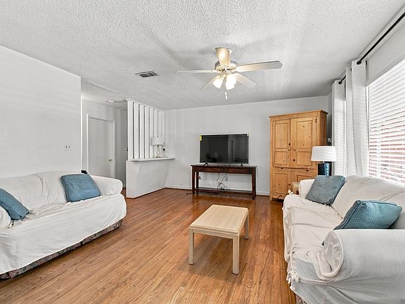 4th image of 10142 Mollylea Dr