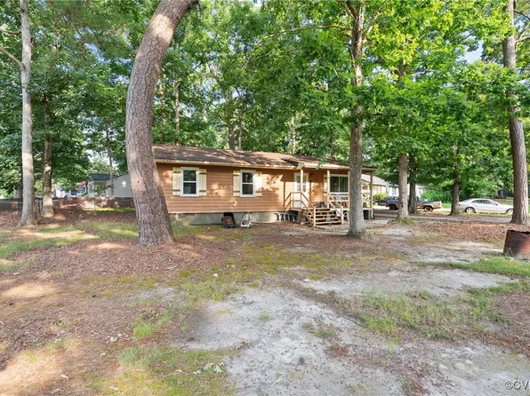 19501 Walker Ave, South Chesterfield, VA 23834