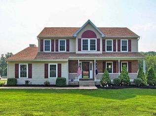 235 Clear Branch Dr, Stewartstown, PA 17363