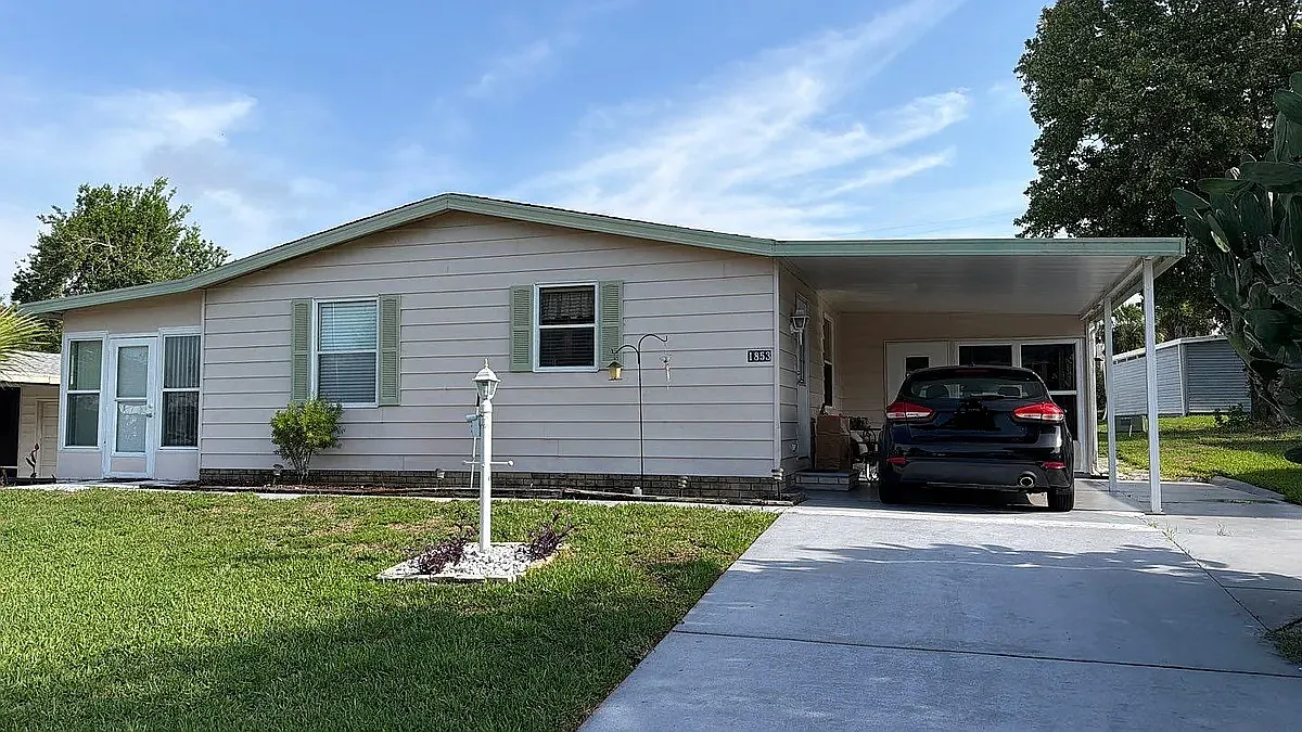 1853 Schwartz Blvd — Photo 1