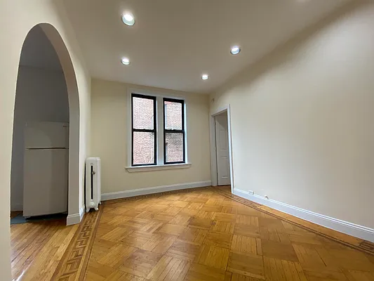 Rented by City Connections Realty | media 7