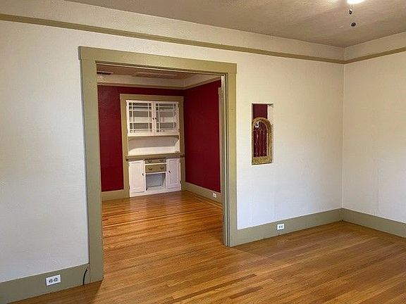 3rd image of 2225 14th St
