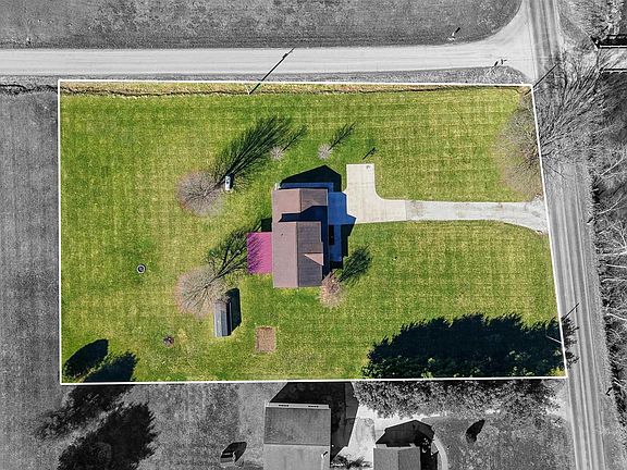 4th image of 10020 Green Valley Rd