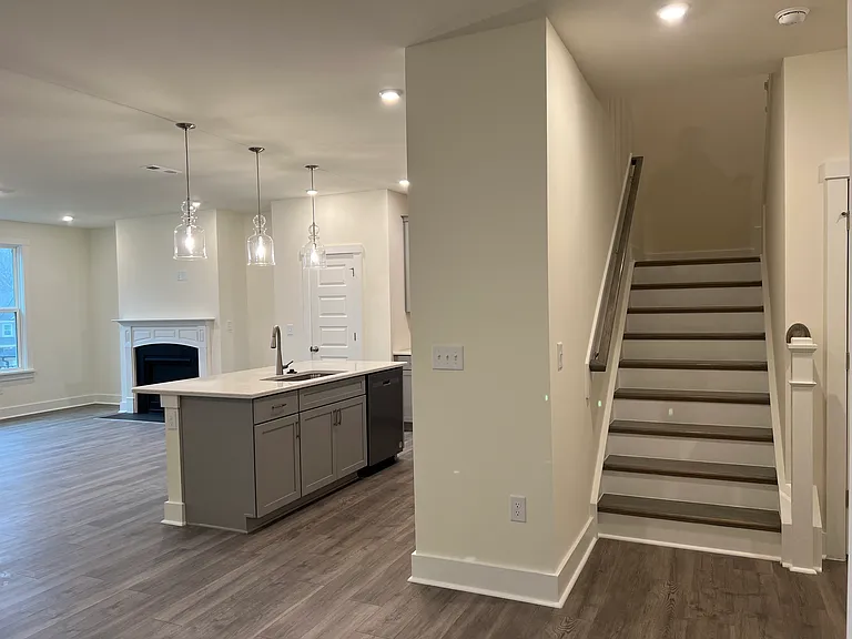 2088 Shaded Knoll Rd — Photo 5