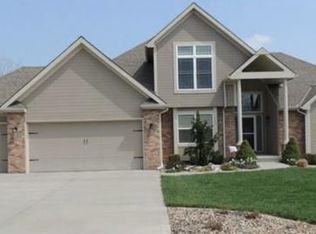 609 Liberty Rd, Smithville, MO 64089