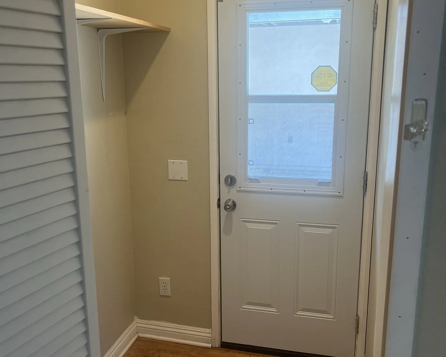 4 bed, 1900 sqft, $1,000 — Photo 3