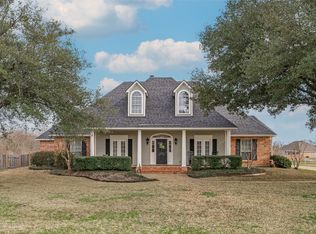 302 Hunters Holw, Bossier City, LA 71111