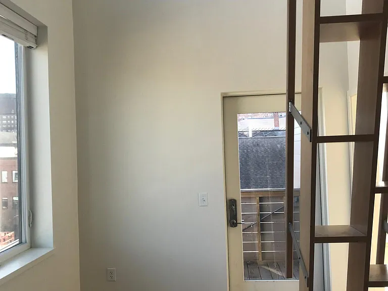 60 Parris St #401 — Photo 11