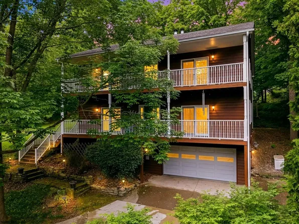 3607 Monarch Ct, Morgantown, WV 26508