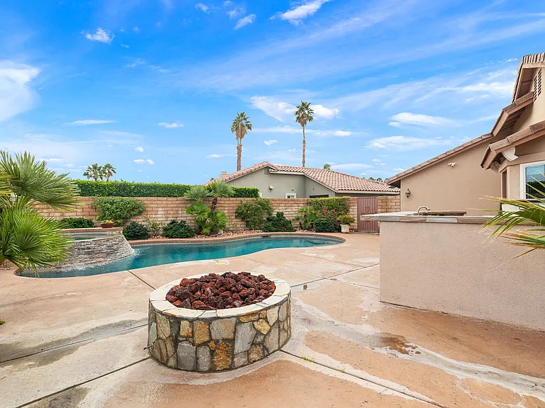 44030 Mariposa Ct — Photo 28