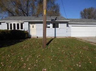 315 N Hillcrest Ave, Rochelle, IL 61068