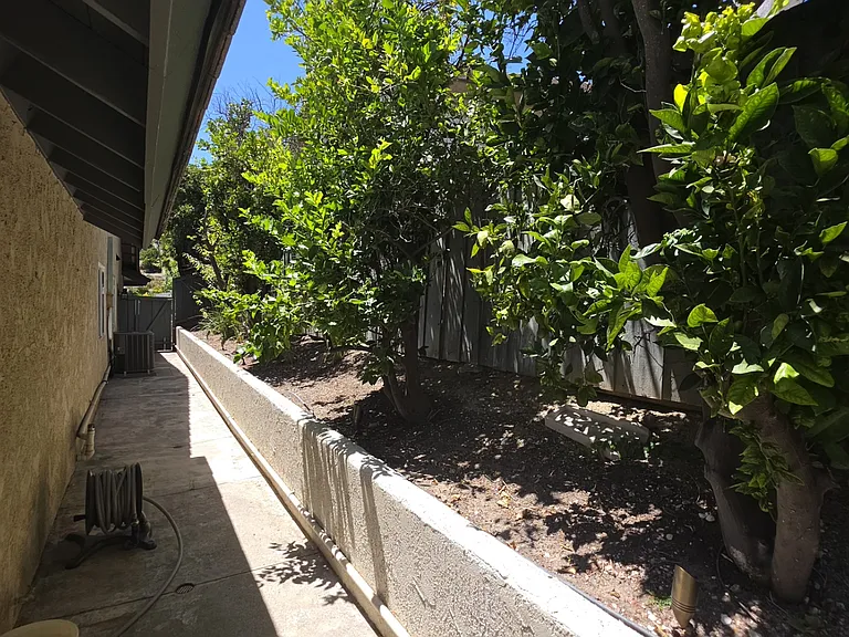 2794 Parkview Dr — Photo 42