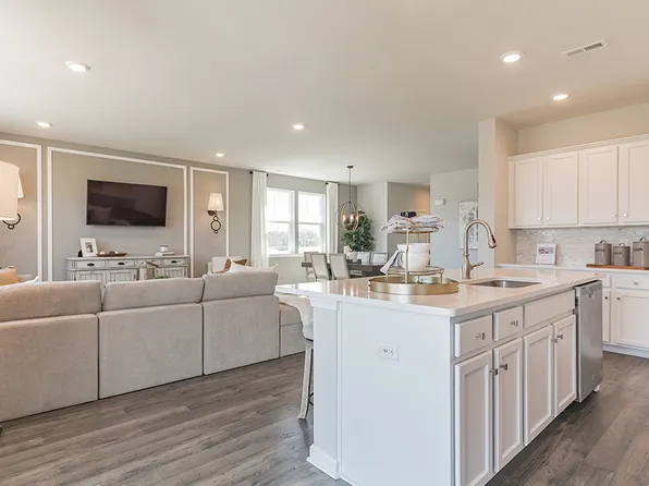 20 Norwich Ln, Moorestown, NJ 08054