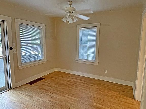 5th image of 1030 Custer Ave