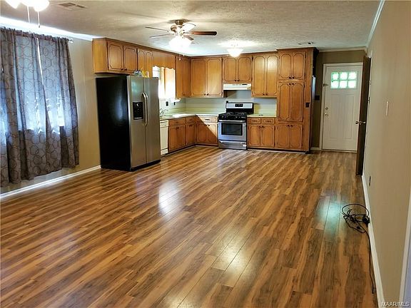 5th image of 107 Spanish Oak Dr