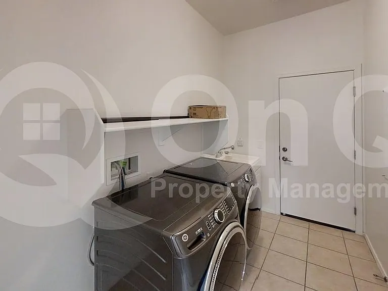 1015 W Spur Dr — Photo 15
